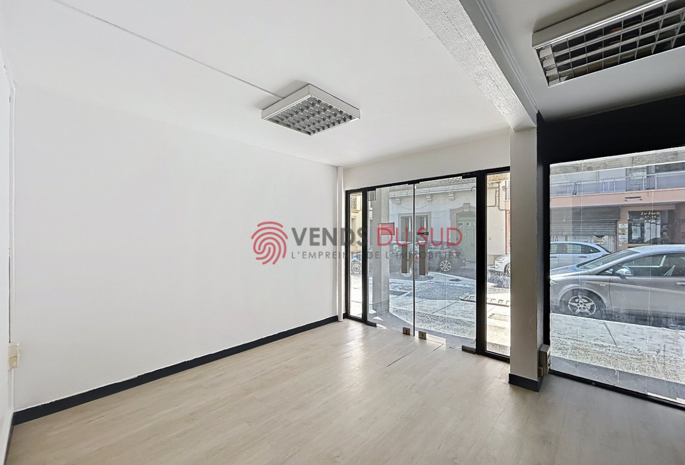 location Local commercial Beziers - Photo 1