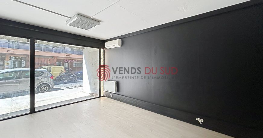 location Local commercial Beziers