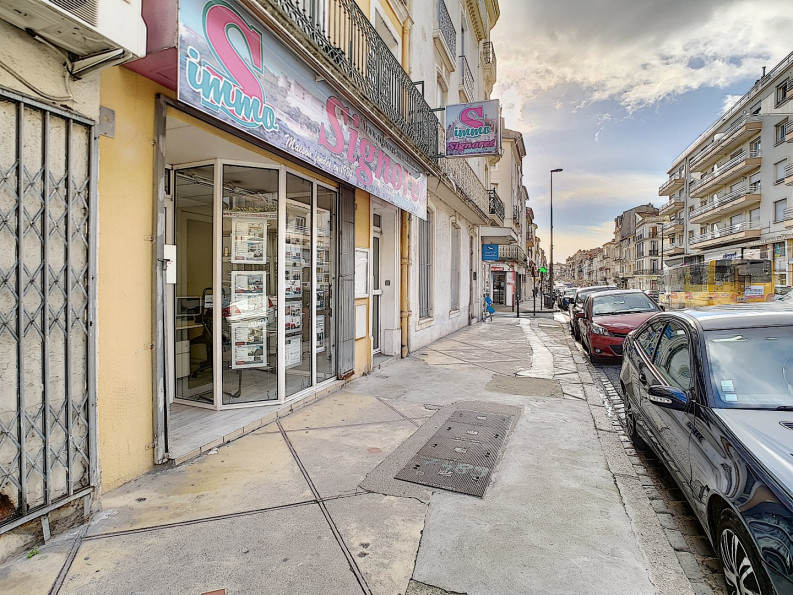à louer Local commercial Beziers - Photo 2