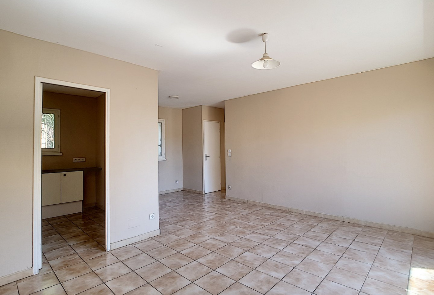 location Appartement ancien Beziers - Photo 6