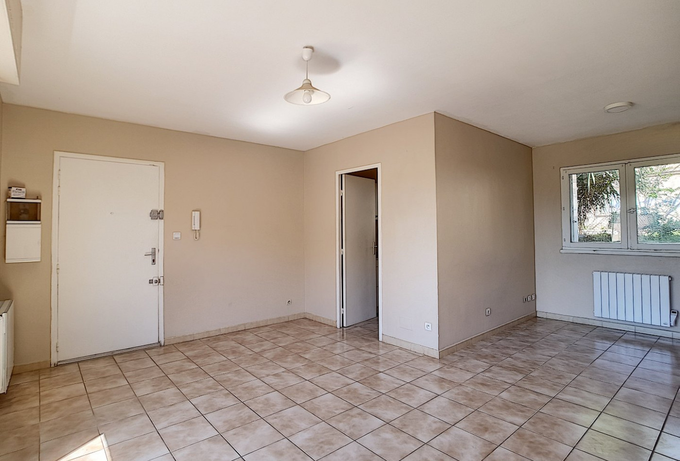 location Appartement ancien Beziers - Photo 7