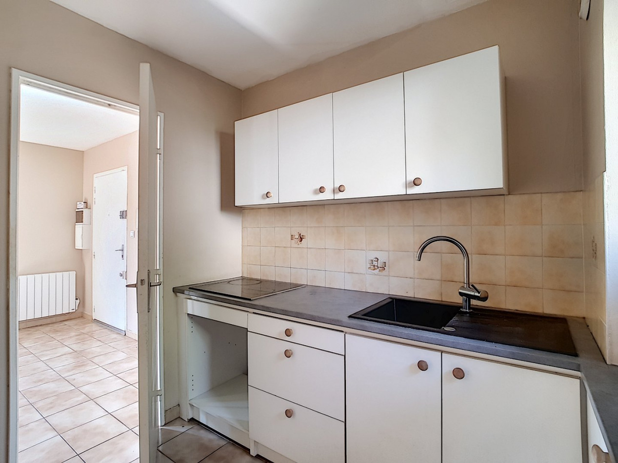 location Appartement ancien Beziers - Photo 2