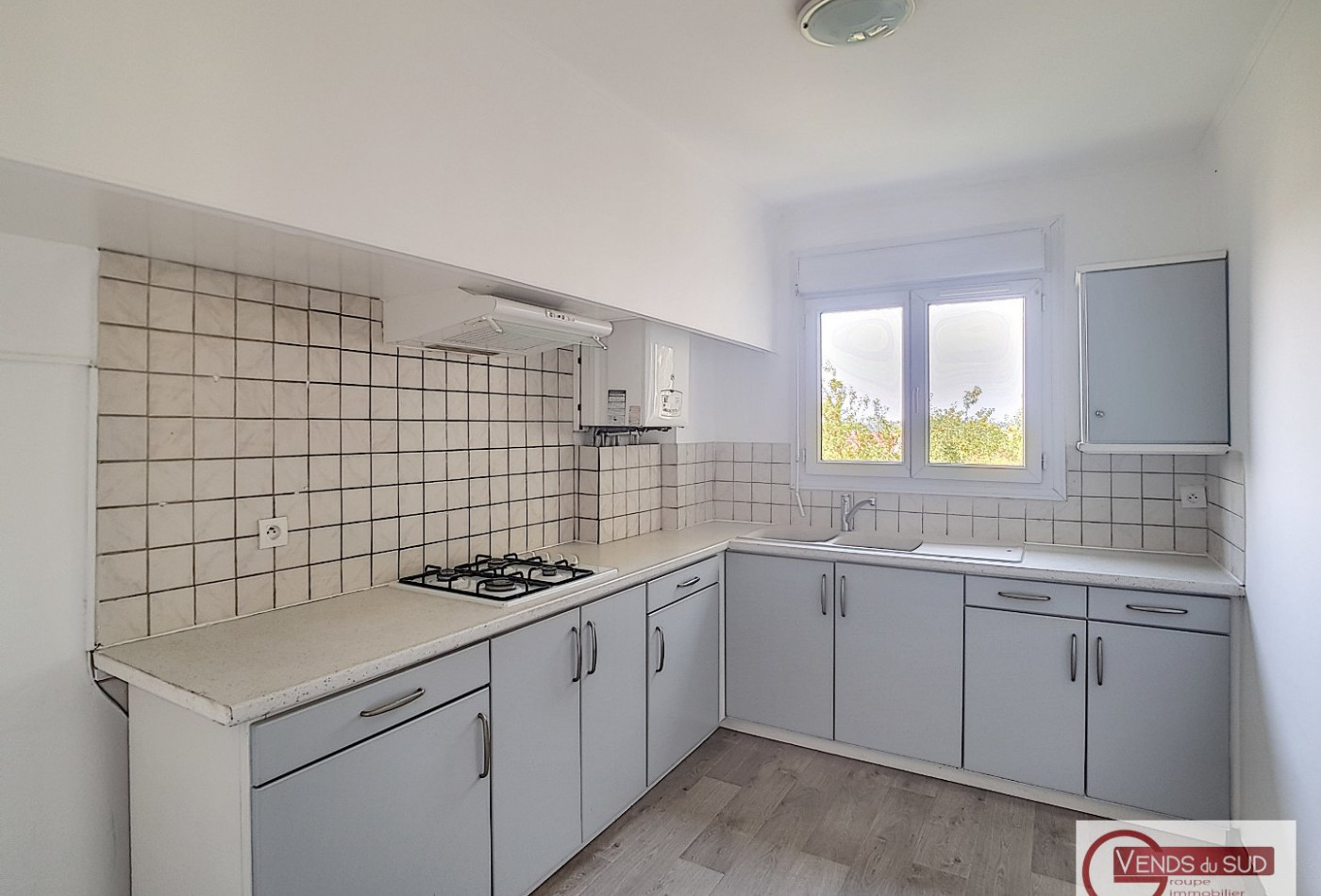 location Appartement rénové Beziers - Photo 2