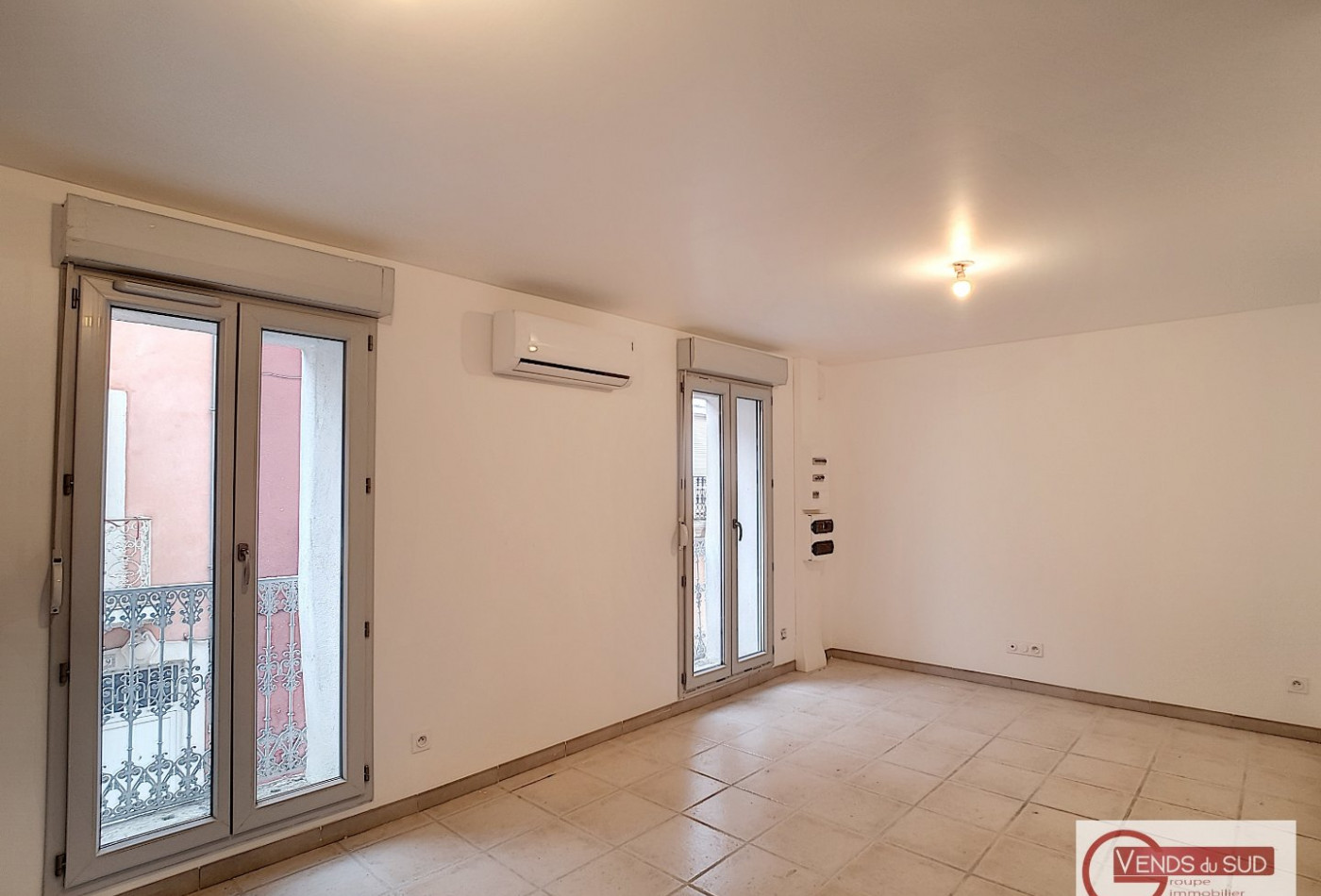 location Appartement rénové Beziers - Photo 2