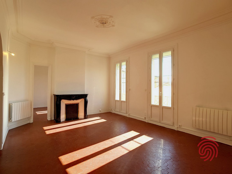 location Appartement rénové Beziers - Photo 4