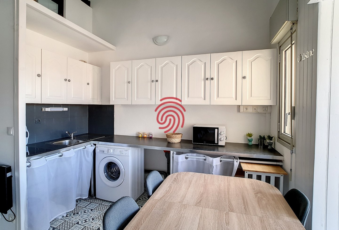 location Studio cabine mezzanine Serignan - Photo 3