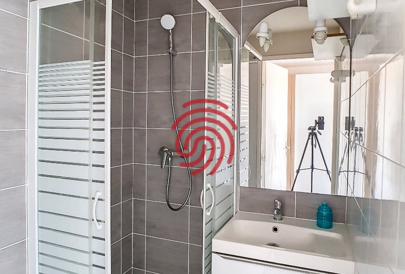 location Studio cabine mezzanine Serignan - Photo 6