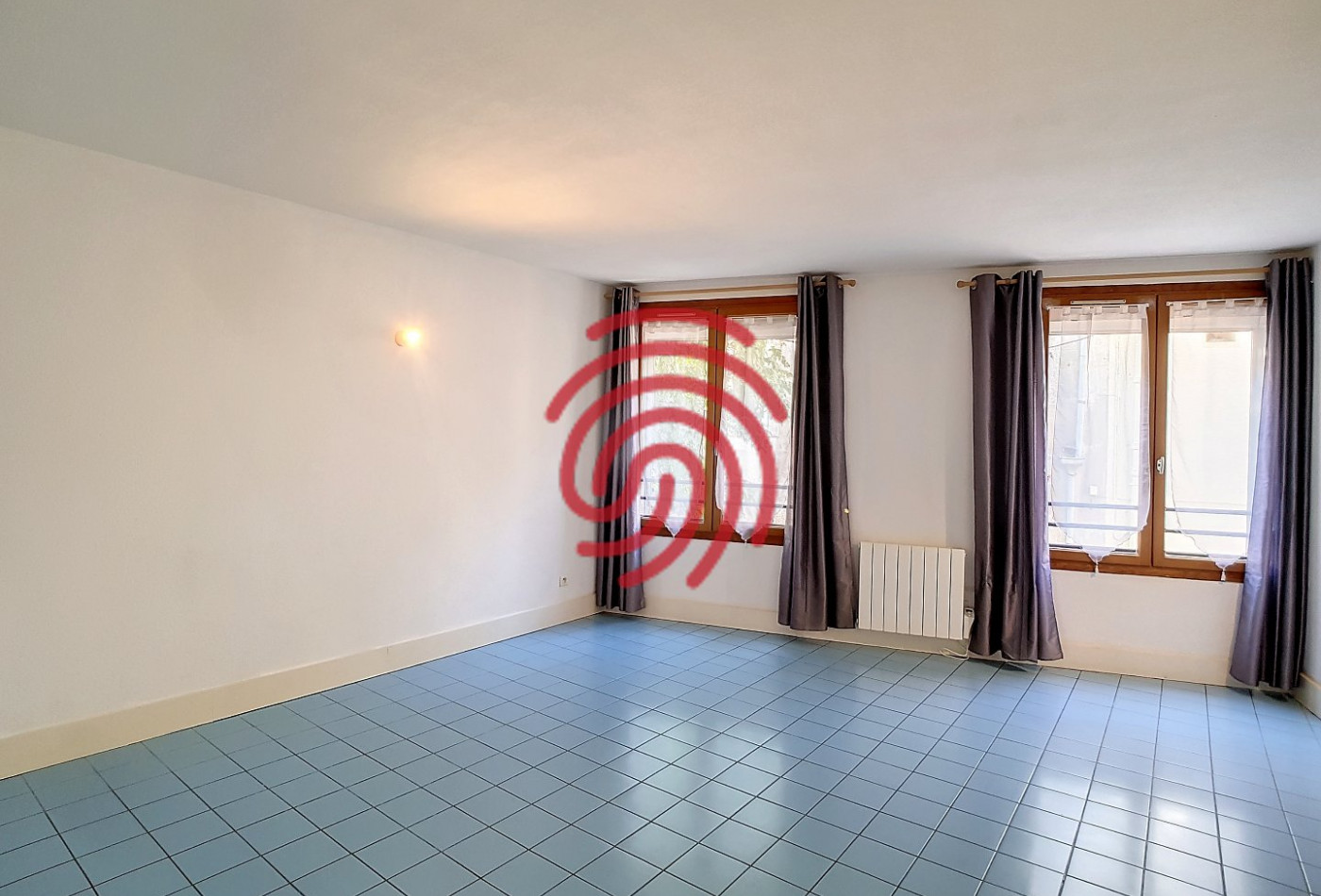 location Appartement ancien Serignan - Photo 2