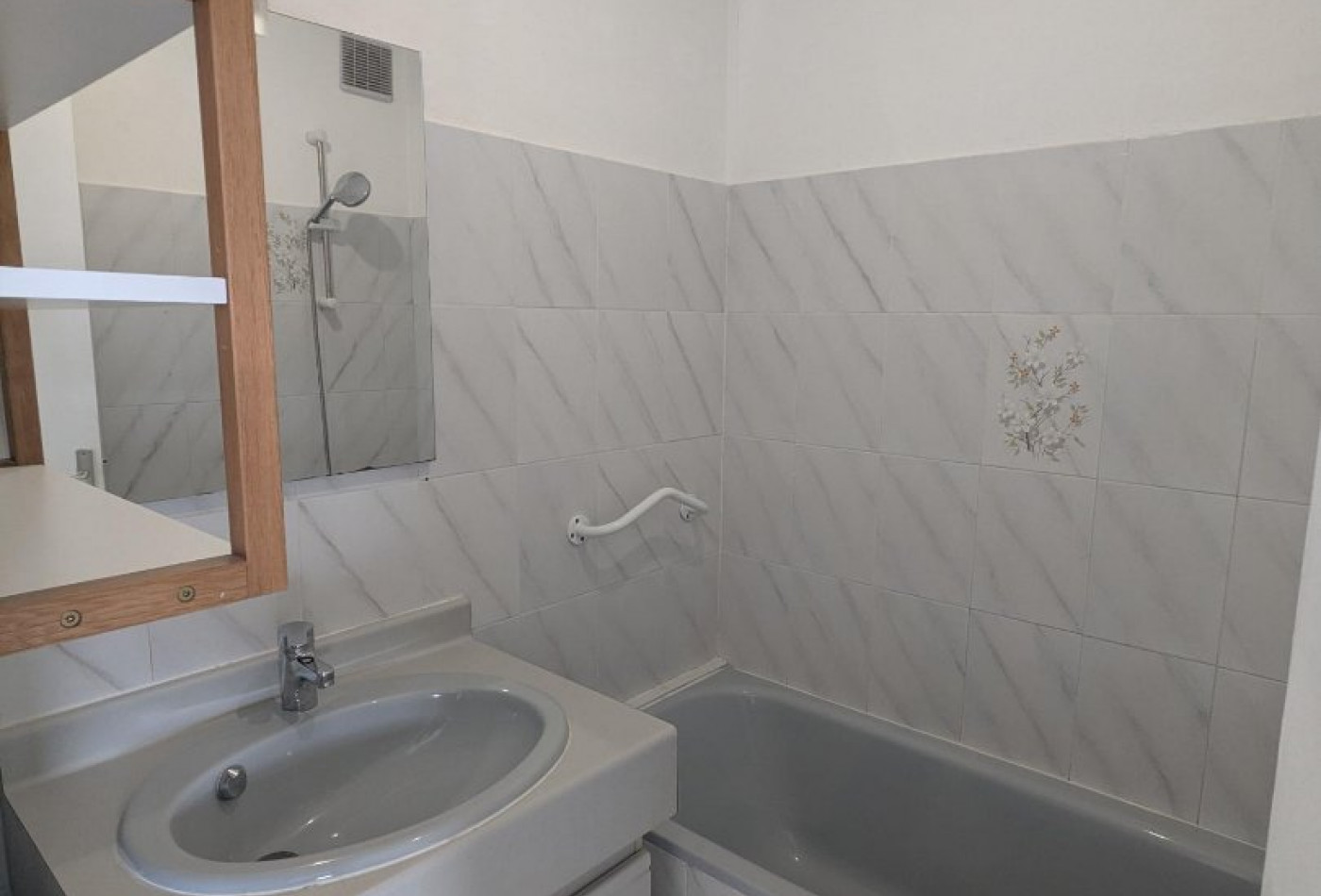 location Appartement en résidence Beziers - Photo 6