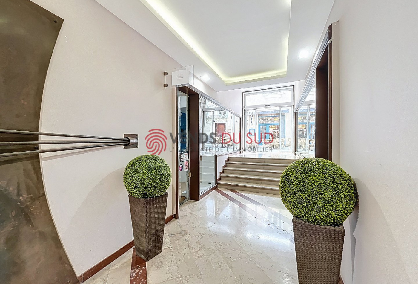 location Local commercial Beziers - Photo 6