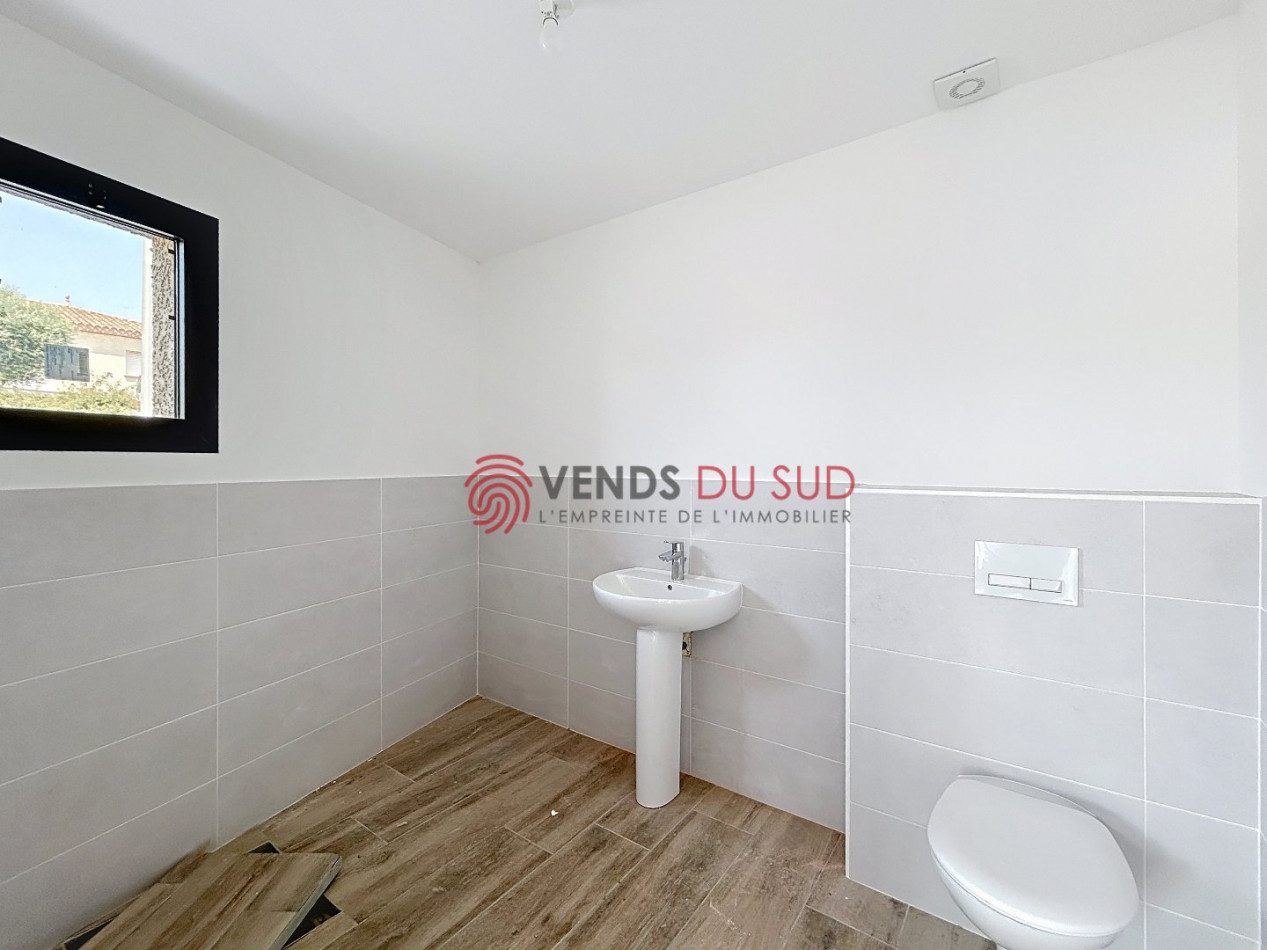 location Entrepots et bureaux Villeneuve Les Beziers - Photo 4