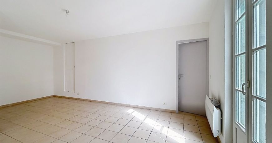 location Appartement rénové Montagnac