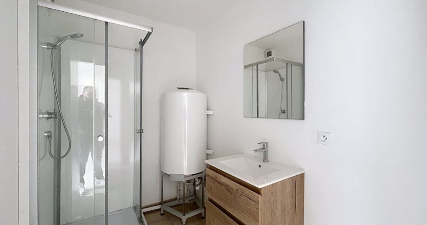 location Studio Montagnac