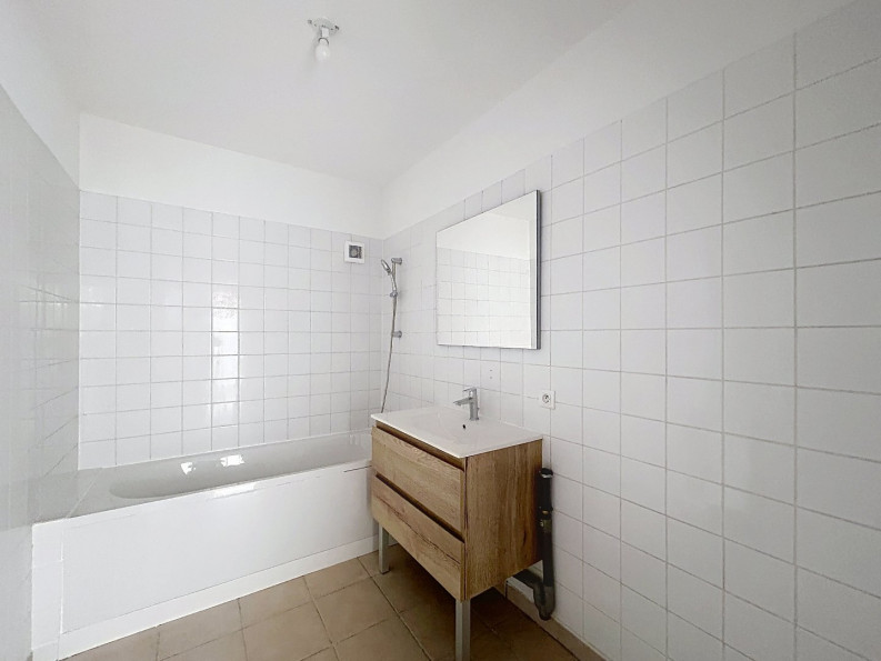 location Duplex Montagnac - Photo 3