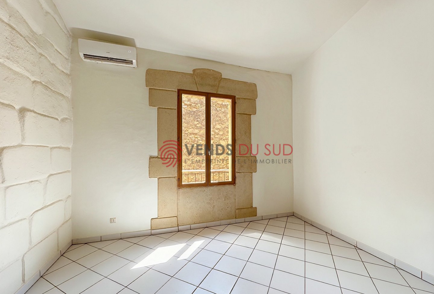 location Appartement mezzanine Meze - Photo 2