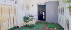 location Local commercial Meze
