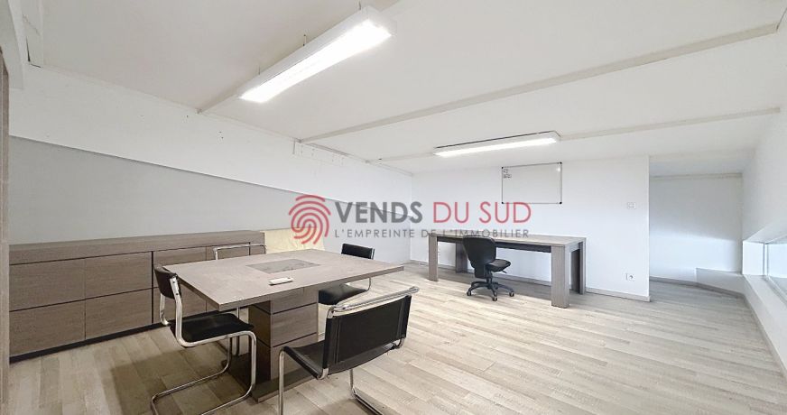 location Hangar Beziers