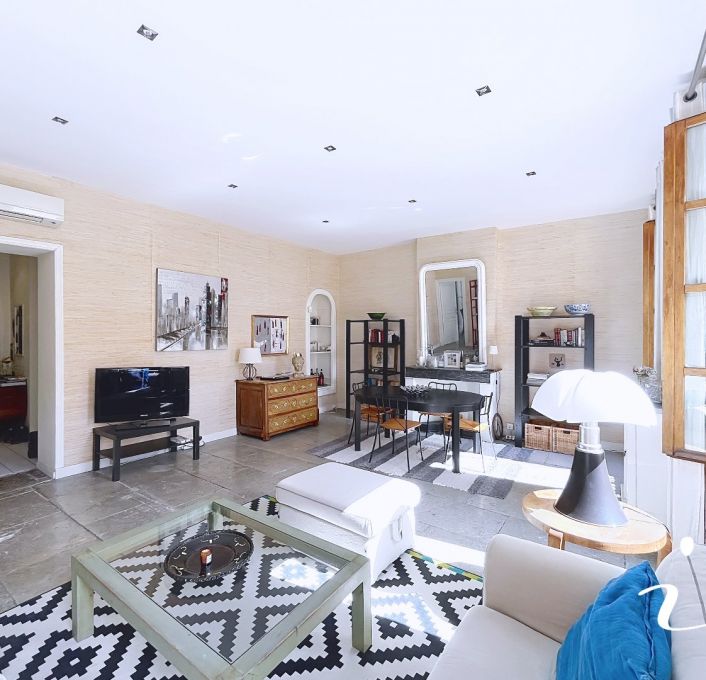 vente Appartement bourgeois Nimes