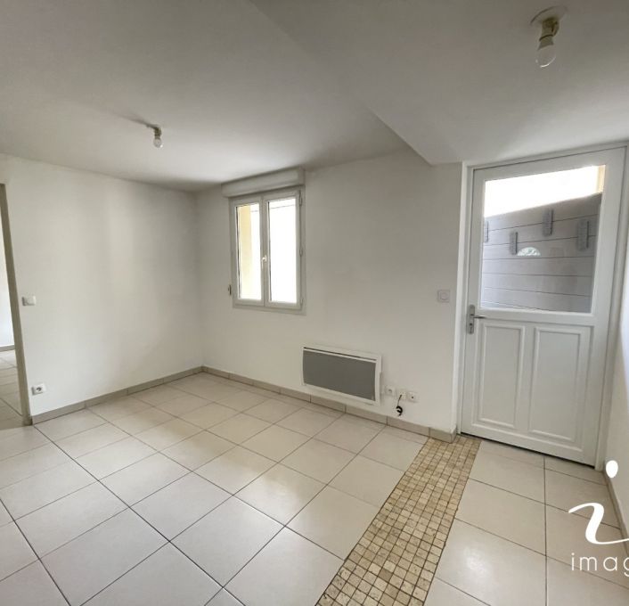 à louer Appartement Gallargues Le Montueux