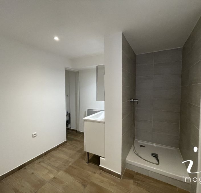 à louer Appartement Gallargues Le Montueux