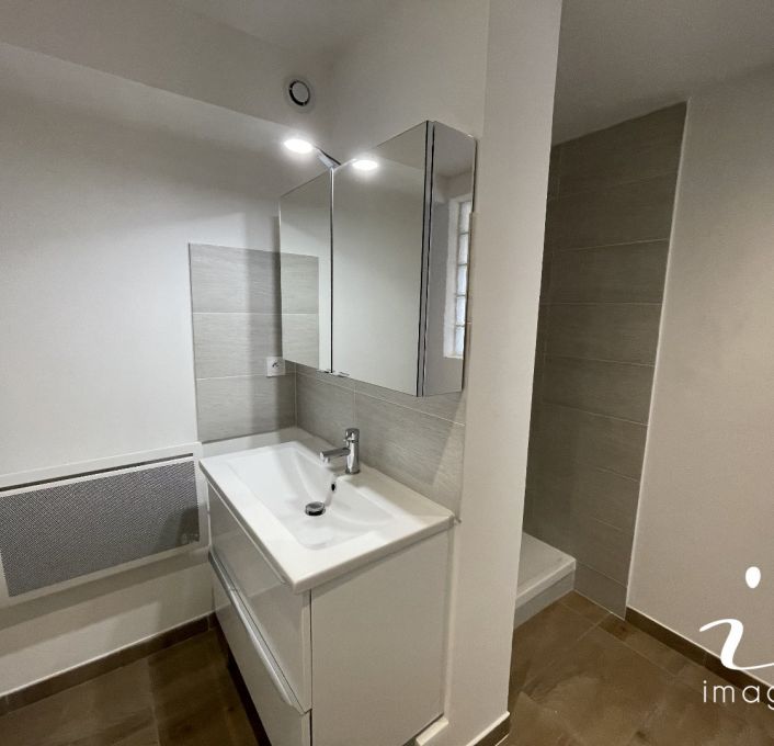 à louer Appartement Gallargues Le Montueux