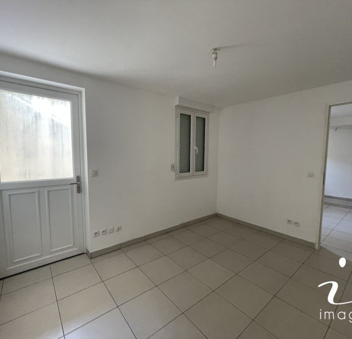 à louer Appartement Gallargues Le Montueux