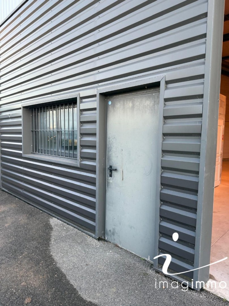 à louer Entrepots et bureaux Gallargues Le Montueux - Photo 1