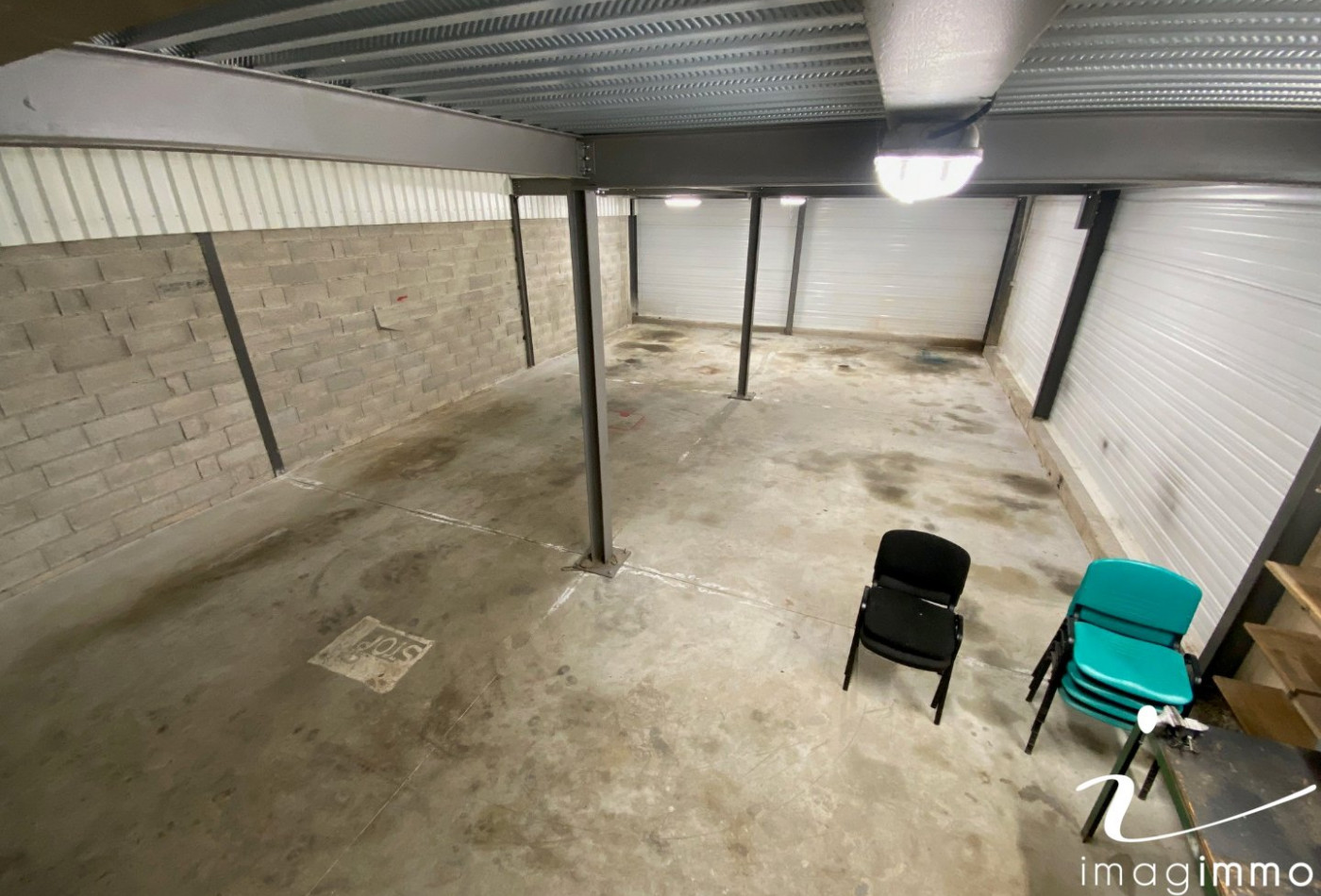 location Entrepots et bureaux Gallargues Le Montueux - Photo 1