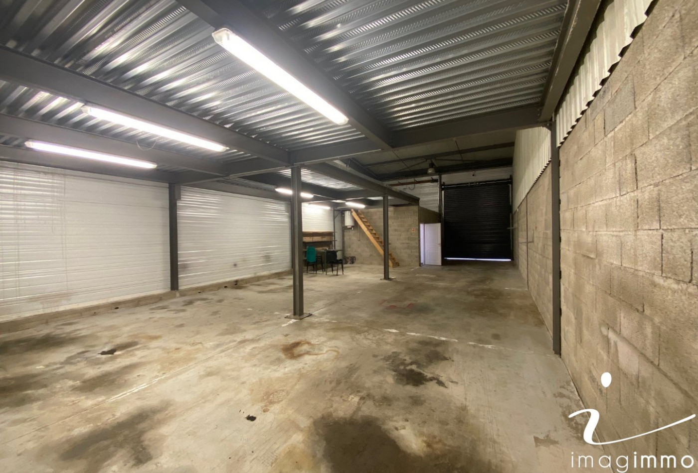 location Entrepots et bureaux Gallargues Le Montueux - Photo 3