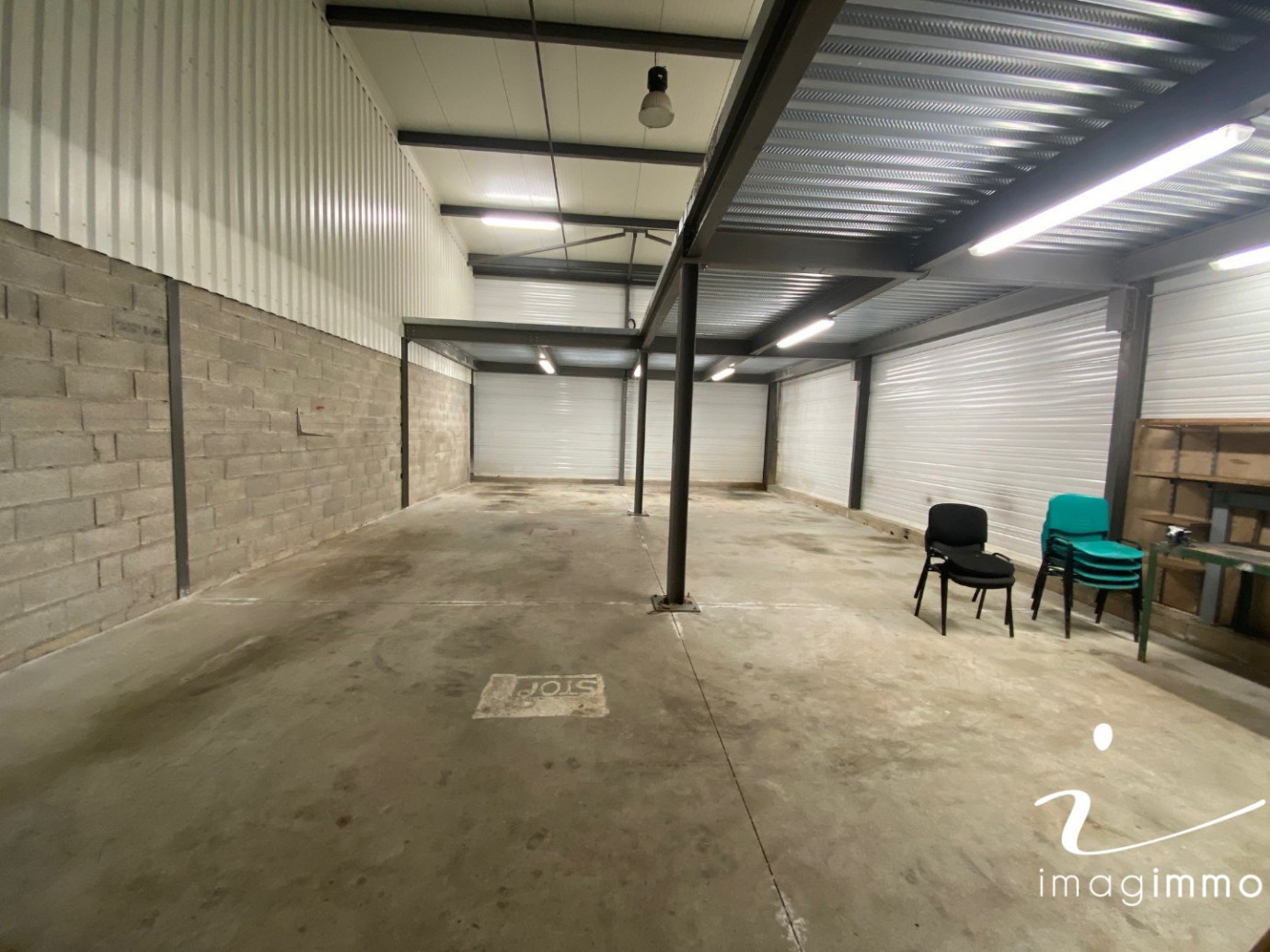 à louer Entrepots et bureaux Gallargues Le Montueux - Photo 4