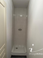 à louer Entrepots et bureaux Gallargues Le Montueux