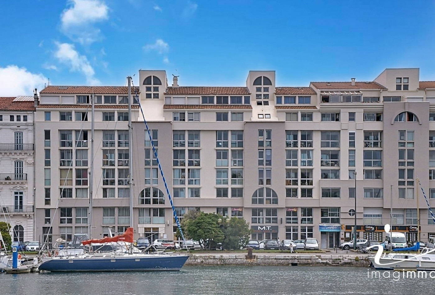 location Bureau Sete - Photo 1