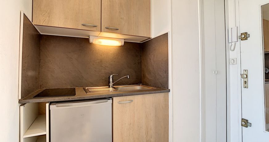 en location saisonnière Studio cabine Carnon