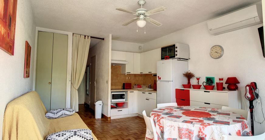 en location saisonnière Studio cabine Carnon