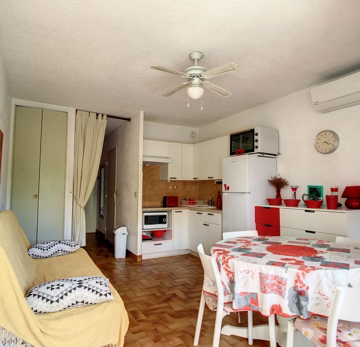 en location saisonnière Studio cabine Carnon