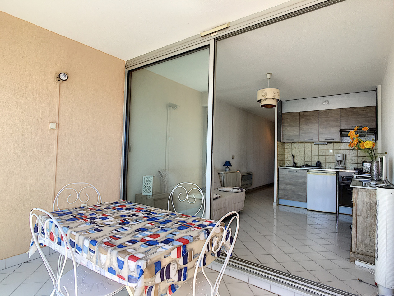 en location saisonnière Studio cabine Carnon - Photo 2