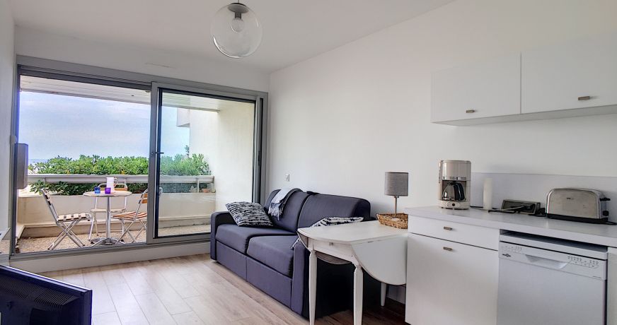 en location saisonnière Studio cabine Carnon