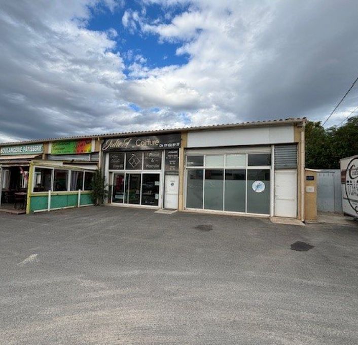 à louer Local commercial Vic La Gardiole