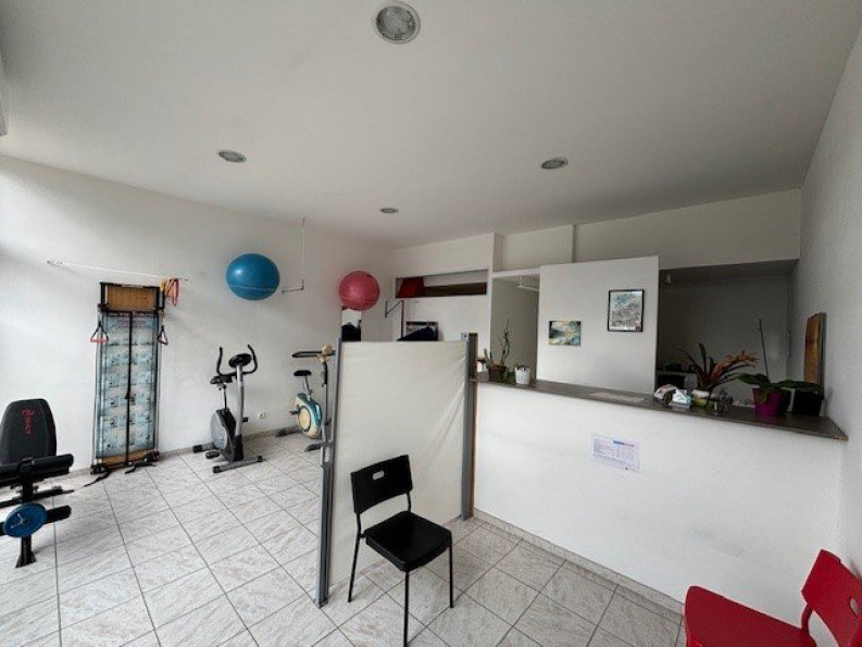 location Local commercial Vic La Gardiole - Photo 2