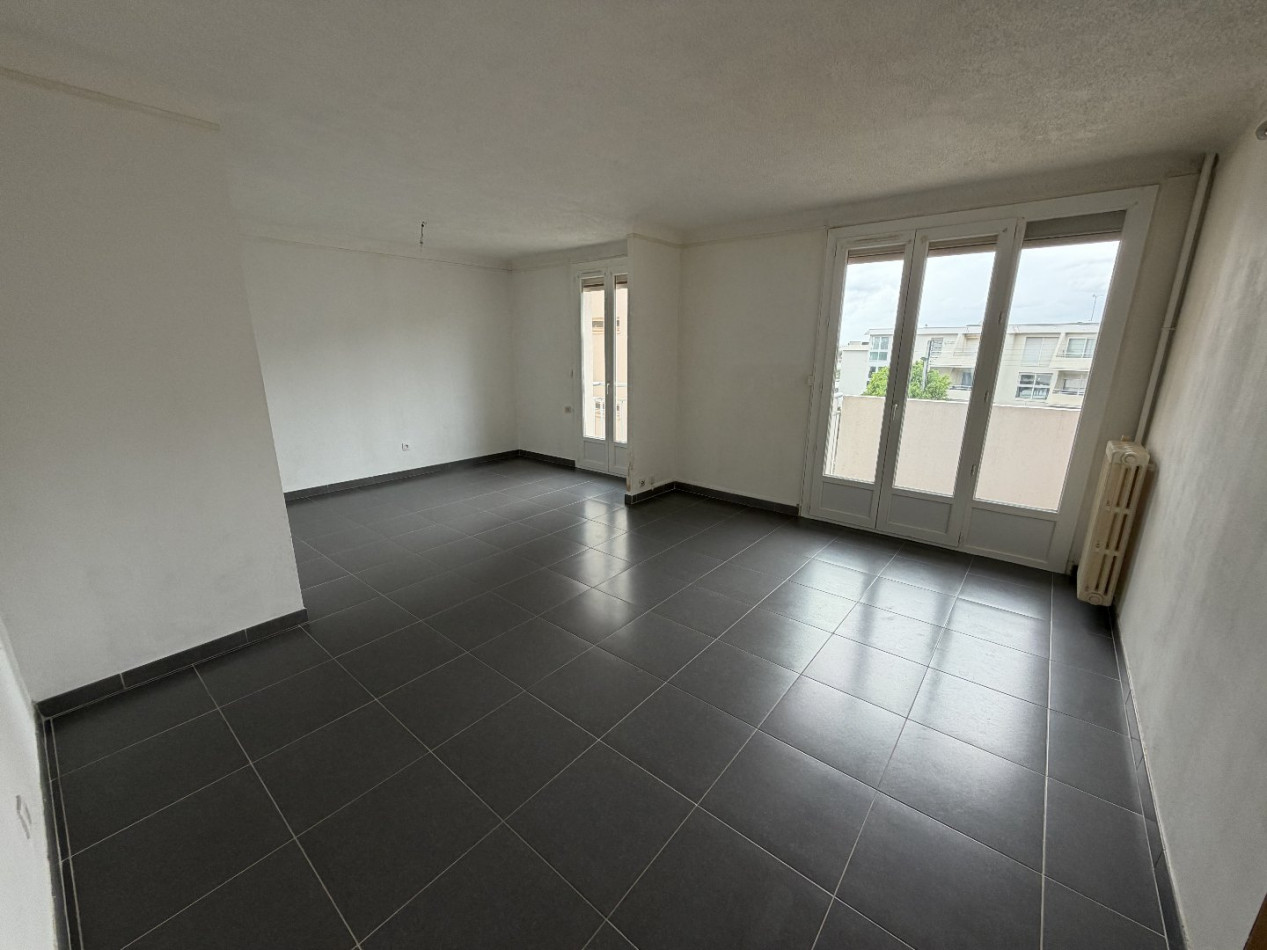 for rent Appartement Sete - Photo 1