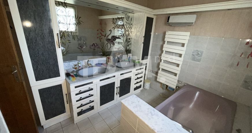 vente Maison Montbazin