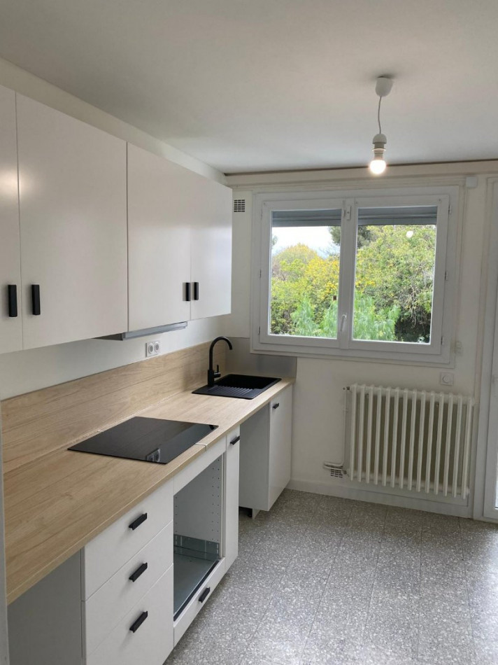 for rent Appartement Sete - Photo 3