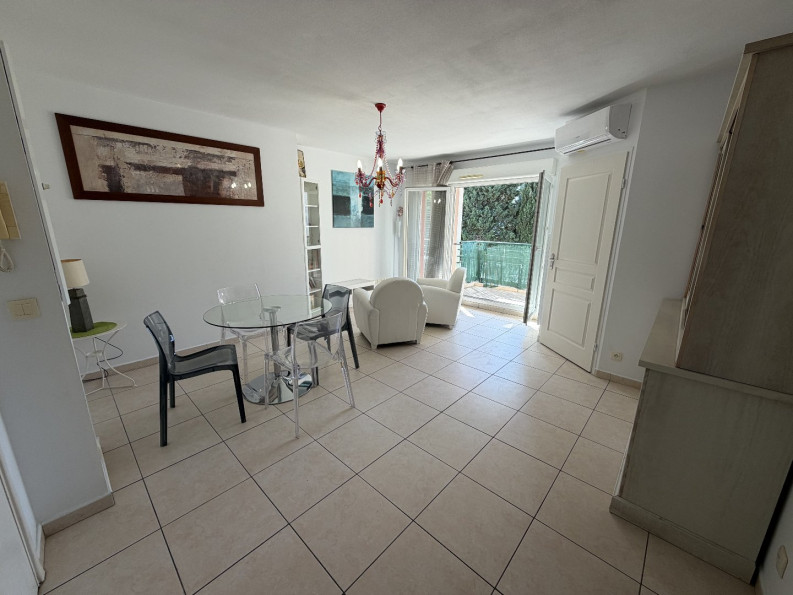 location Appartement en résidence Sete - Photo 2