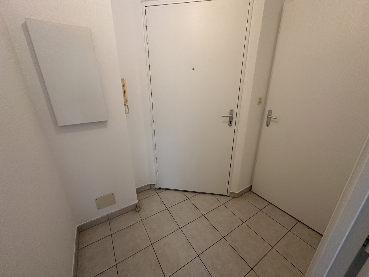 location Appartement en résidence Sete - Photo 5
