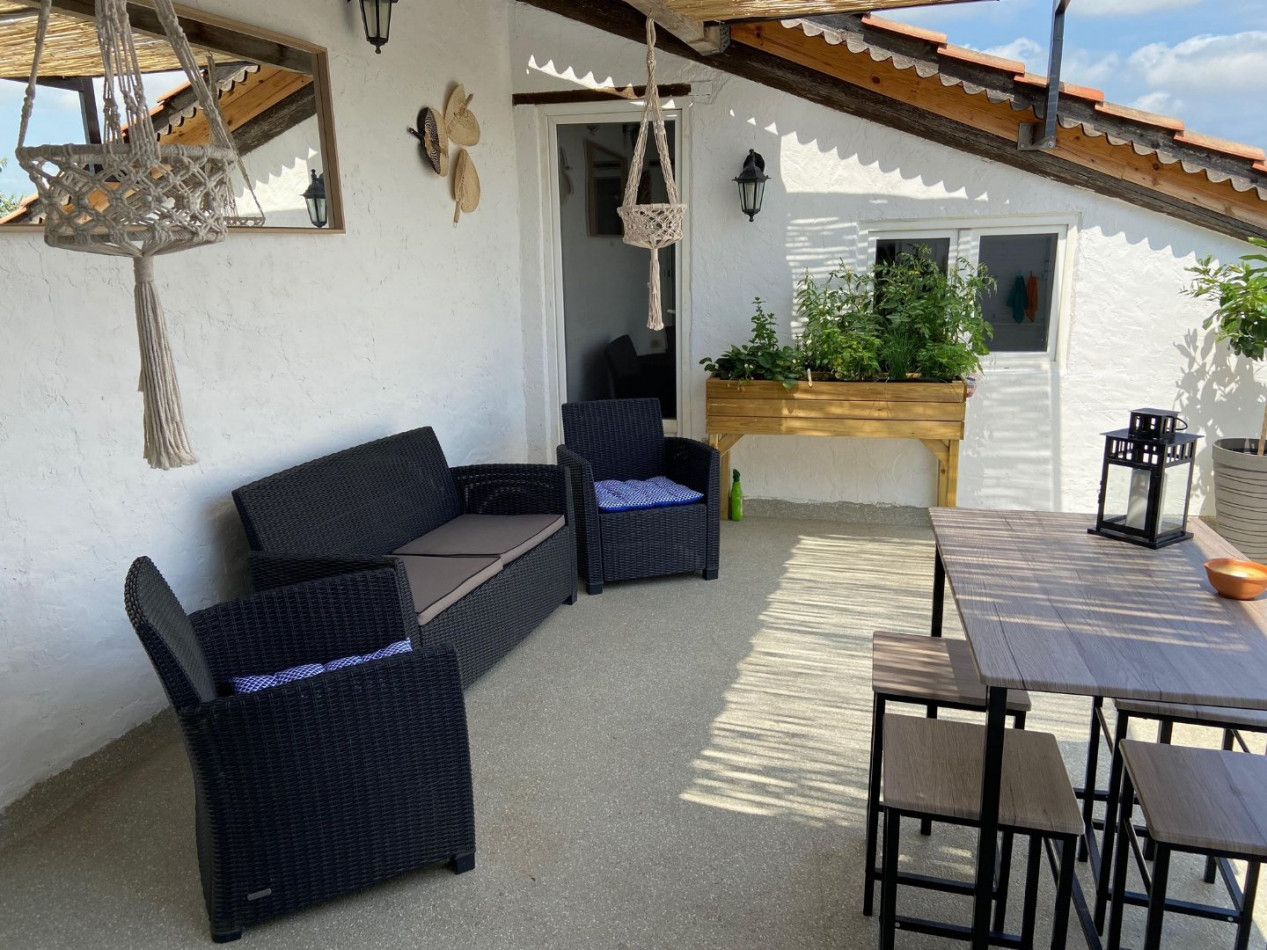 à vendre Maison Corneilhan - Photo 1