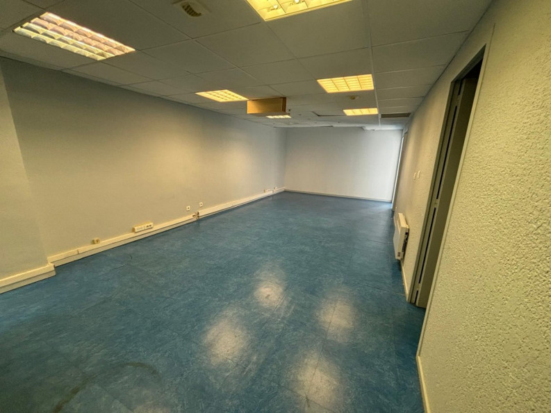 vente Local commercial Beziers - Photo 2