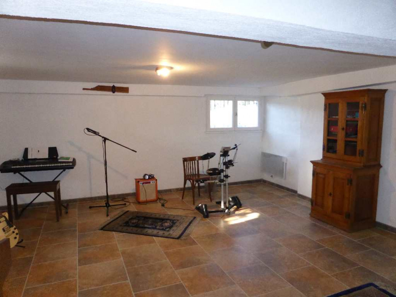 sale Villa Saint Genis Des Fontaines - Photo 10