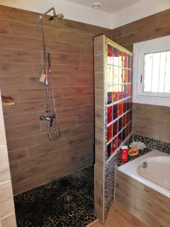 sale Villa Saint Genis Des Fontaines - Photo 9