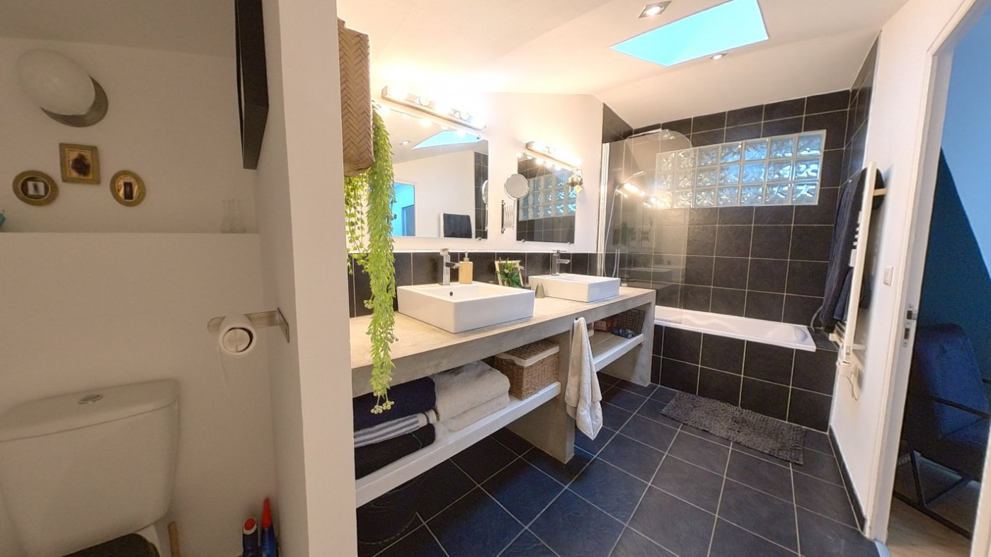 sale Maison de village Lezignan La Cebe - Photo 8