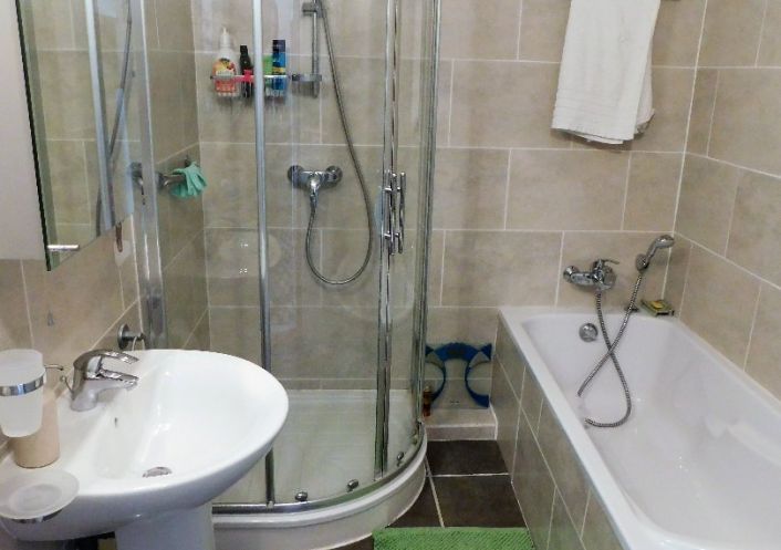 vente Maison de village Latour De France